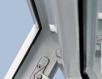 What is the best hardware for plastic windows?